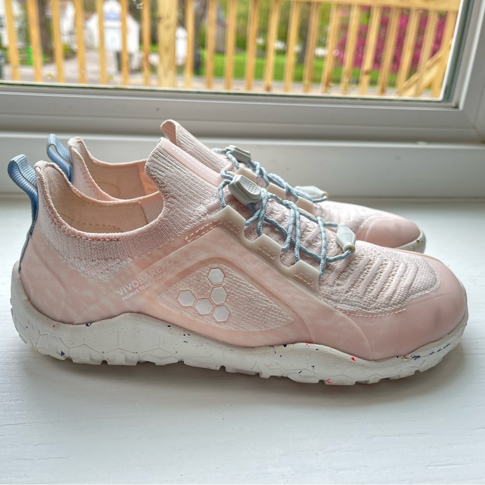 Pink vivo barefoot sneakers